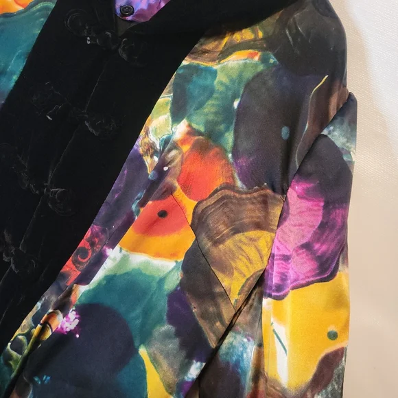 Unique Silky Ink Art Jacket with Velvet Trim - Picture 7 of 15